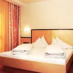 Hotel Hotel-gasthof Zur Schoenen Aussicht 3*