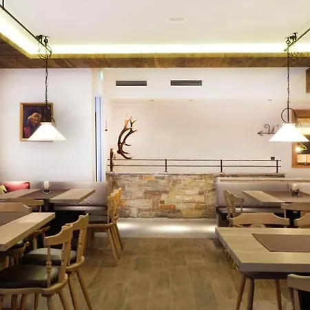Hotel-gasthof Zur Schoenen Aussicht Санкт-Йоганн