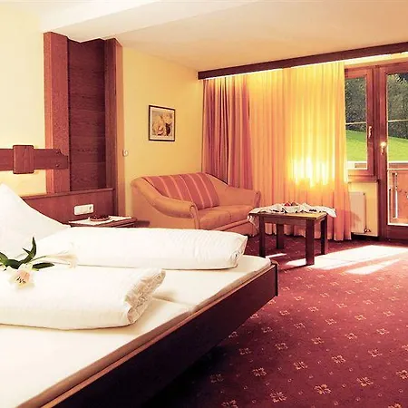 מלון Hotel-gasthof Zur Schoenen Aussicht סנט יוהן אין טירול