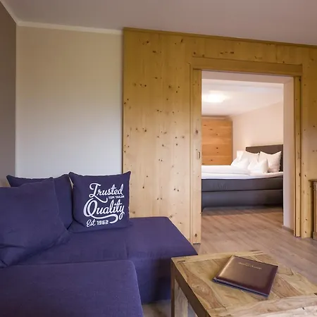 فندق Hotel-gasthof Zur Schoenen Aussicht 3*