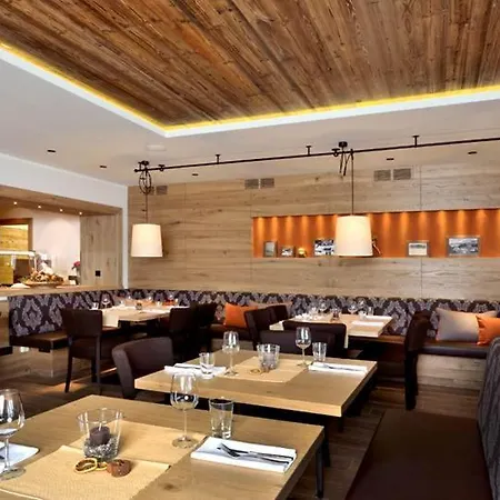 Hotel-gasthof Zur Schoenen Aussicht 3* St. Johann in Tirol