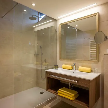 فندق Hotel-gasthof Zur Schoenen Aussicht سانكت يوهان ان تيرو