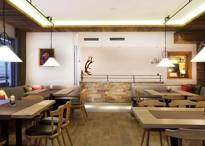 Hotel-gasthof Zur Schonen Aussicht Sankt Johann in Tirol