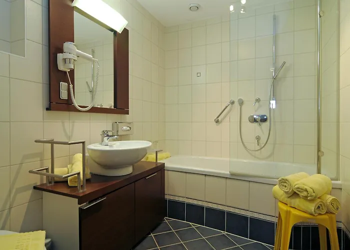 Hotel-gasthof Zur Schonen Aussicht 3*