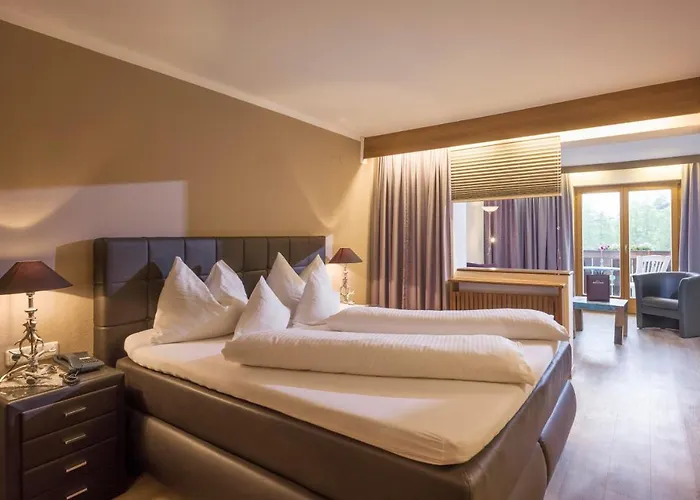 Hotel-gasthof Zur Schonen Aussicht Sankt Johann in Tirol