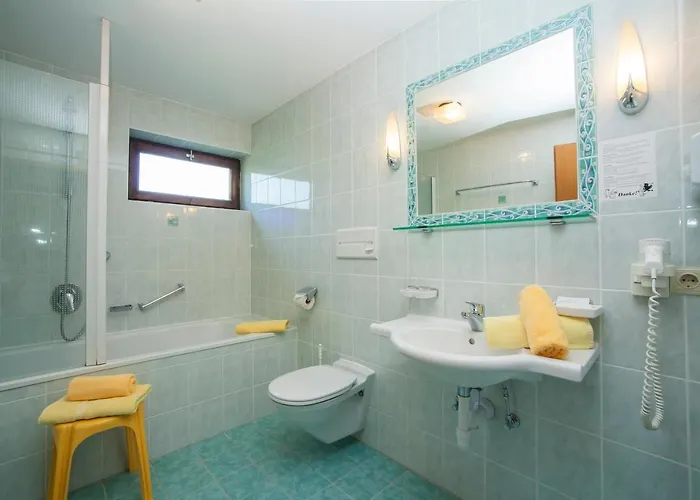 Hotel-gasthof Zur Schonen Aussicht Sankt Johann in Tirol