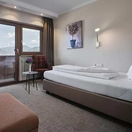 Hotel-gasthof Zur Schoenen Aussicht 3*